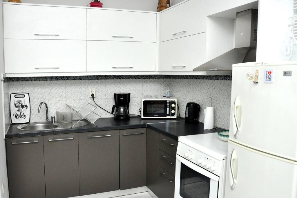 Koukakis Sunshine Roof Apartment Athene Buitenkant foto